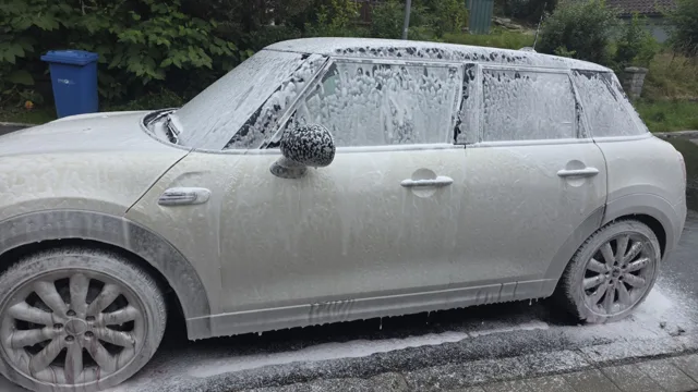 MINI bei der Schaumwäsche
